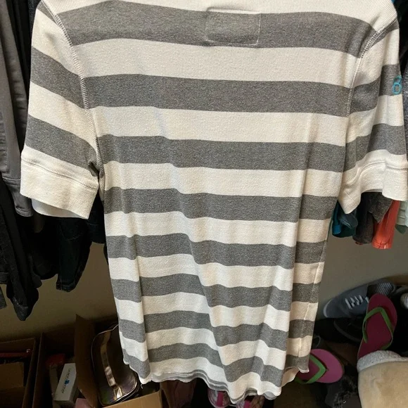 COPY - Aeropostale Shirt - Picture 4 of 7